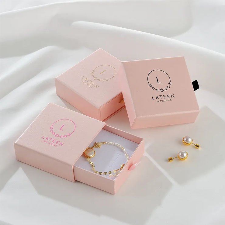 Custom Bracelet Boxes