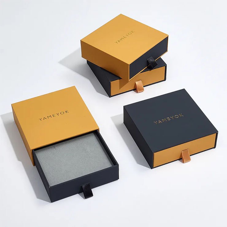 Custom Bracelet Boxes