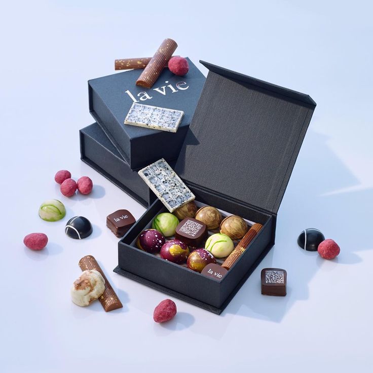 Custom Chocolate Bomb Boxes